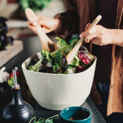 5.85 Quart Salad Bowl