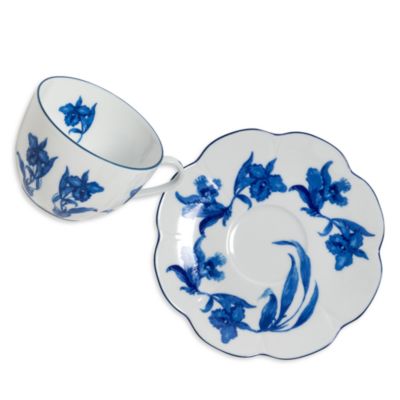 Tea Cup and Saucer Casa das Orquideas