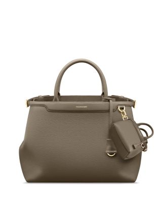 The SABR&Eacute;MOJI™ Petite Palais Charm