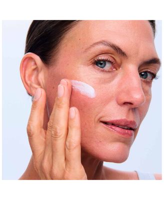 Super Restorative Day Moisturizer SPF 15 Sunscreen 1.7 oz.