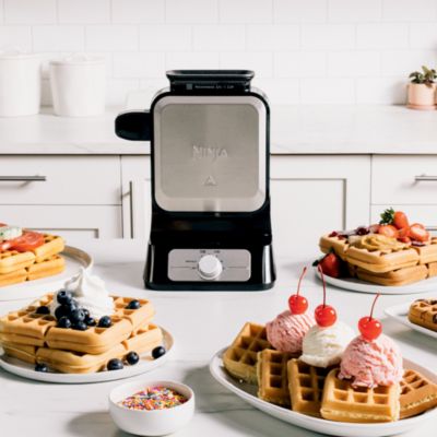 BW1001 Belgian Waffle Maker PRO