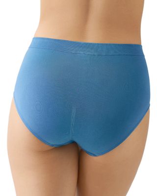 B.Smooth&reg; Seamless Briefs 
