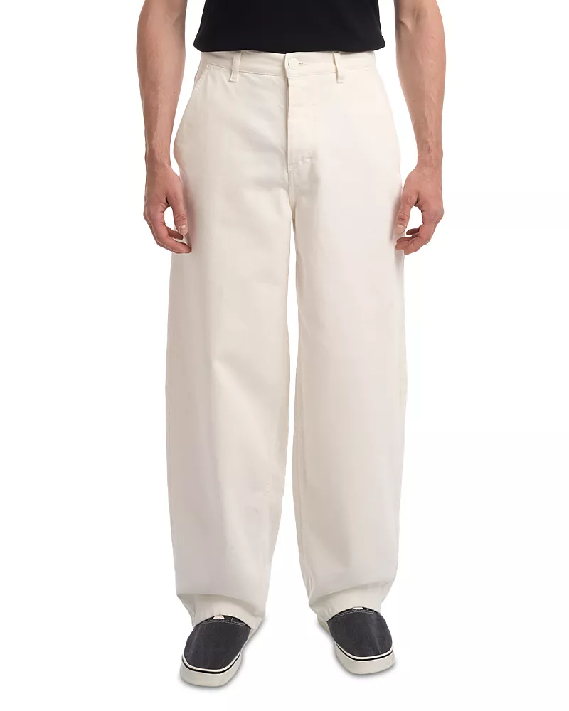 Ami Large Fit Wide Jeans in Blanc Creme