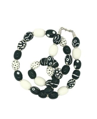  Monochrome Symphony Necklace