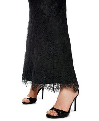 Elegant Maxi Dress with Lace