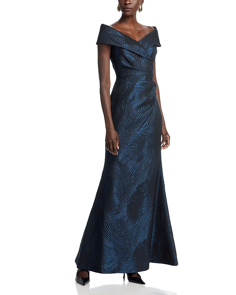 Teri Jon by Rickie Freeman Metallic Jacquard Wavy Pattern Portrait Gown