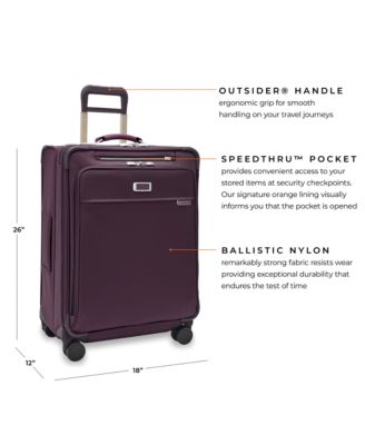 Baseline Medium Expandable Spinner Suitcase