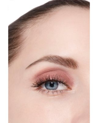 OMBRE ESSENTIELLE Multi Use Longwearing Eyeshadow