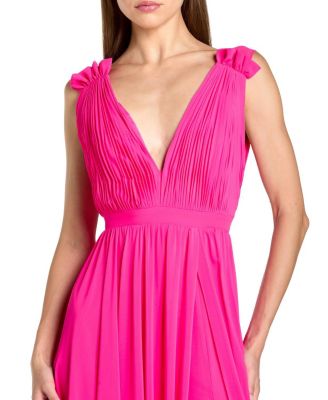  Pleated Chiffon Sleeveless V-Neck Gown