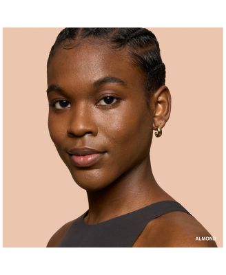 Weightless Skin Oil Controlling Foundation SPF 15 with Hyaluronic Acid