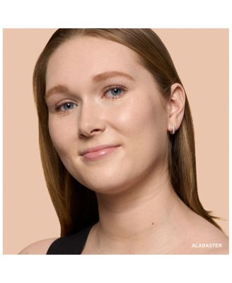 Weightless Skin Oil Controlling Foundation SPF 15 with Hyaluronic Acid