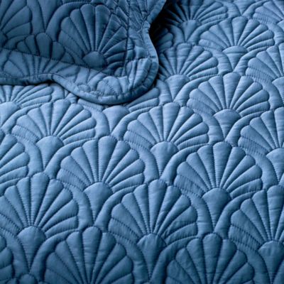 Deco Shell Quilt Set
