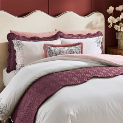 Magnolia Embroidery Bedding Set