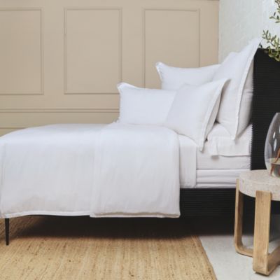 Georgie Duvet, Queen