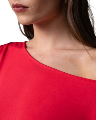 Short Sleeve Asymmetric Off Shoulder Knit Top