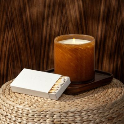 Amber Black Vanilla Foyer Candle 15.5 oz.
