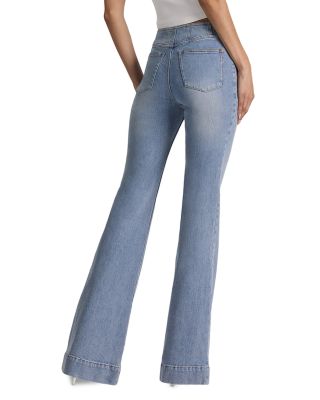 Chelsea Mid Rise Jeans in Edie Wash