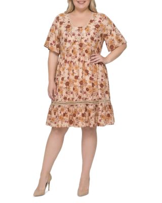 Plus Floral Crochet Trim Flutter Sleeve Dress