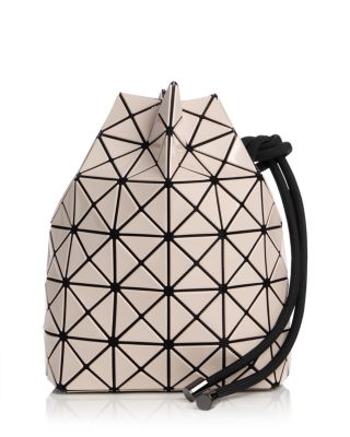 Wring Drawstring Shoulder Bag