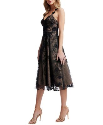 Maren Sweetheart Neck 3D Floral Lace Midi Dress