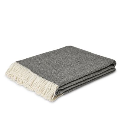 Pires Wool-Cashmere Fringed Throw Blanket