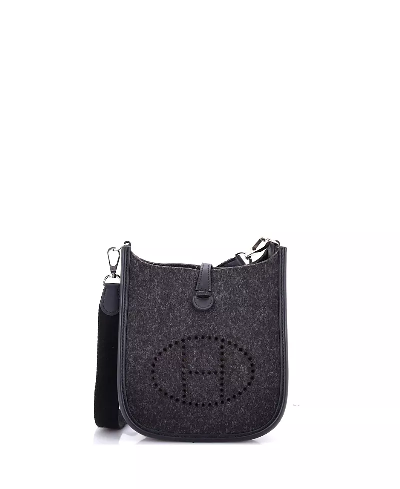 Pre-Owned HERMES Tpm Evelyne Gen Iii Felt & Leather Trim Crossbody
