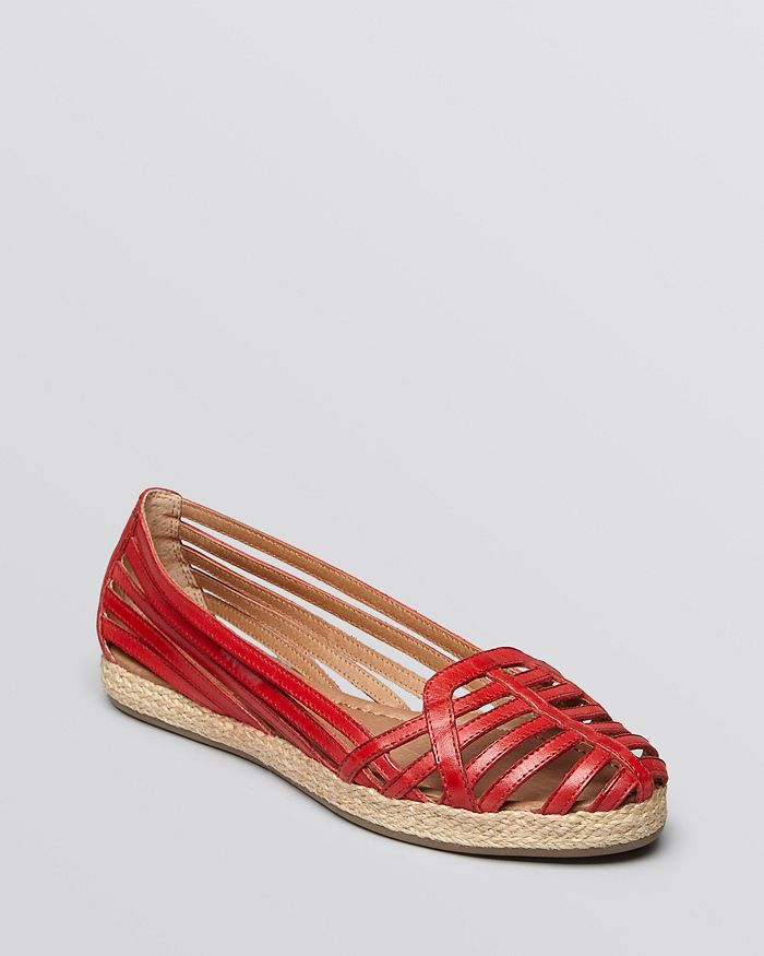 Corso sales como flats