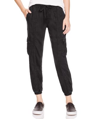 black cropped cargo pants