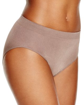 B.Smooth&reg; Seamless High-Cut Briefs 