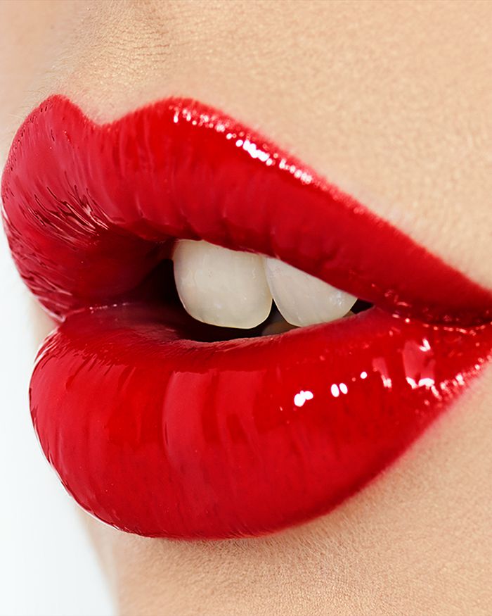 Shop Charlotte Tilbury Lip Lustre Luxe Color-lasting Lip Lacquer In Red Vixen