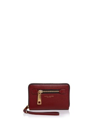 MARC JACOBS - Gotham City Wingman Zip Smartphone Wristlet