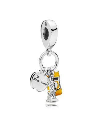 Pandora ny charm online