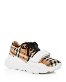 bloomingdales burberry shoes
