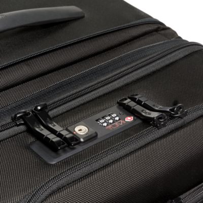 Alpha 3 Tall 4-Wheel Duffel Packing Case