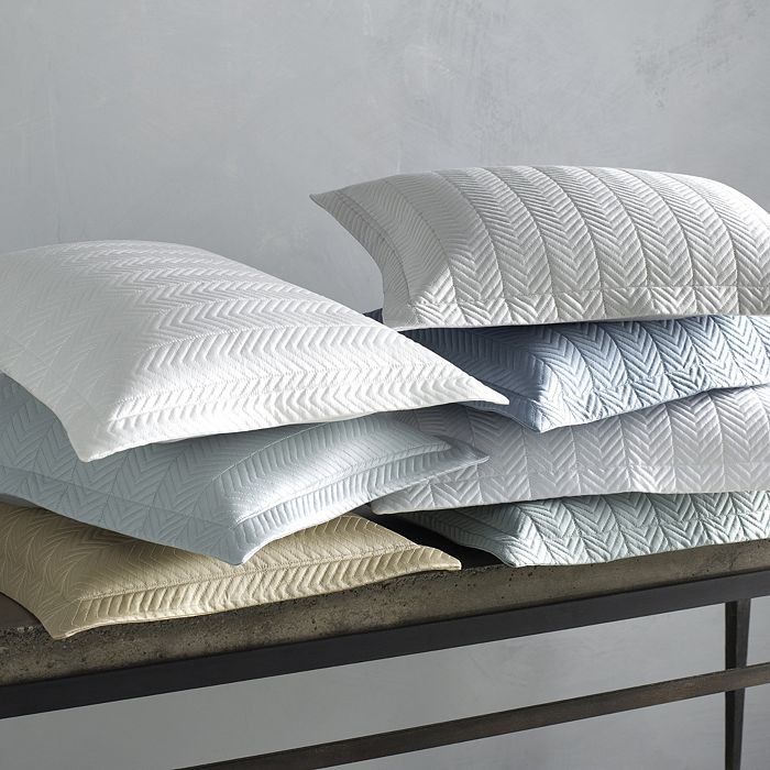 Matouk Netto Standard Sham In Pool