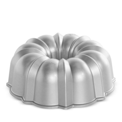 Nordic Ware Platinum Collection Pound Cake Pan, Silver