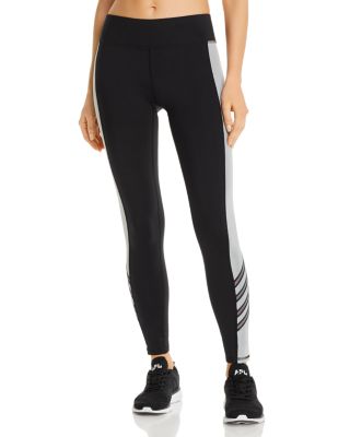 nike ladies capri pants