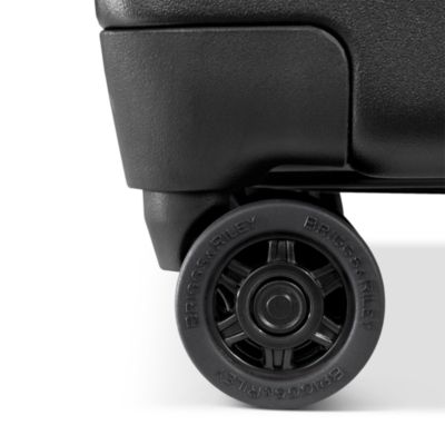 Sympatico 2.0 Domestic Carry-On Expandable Spinner