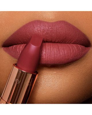 Matte Revolution Luminous Modern-Matte Lipstick