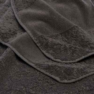 Super Line Bath Towel - Exclusive