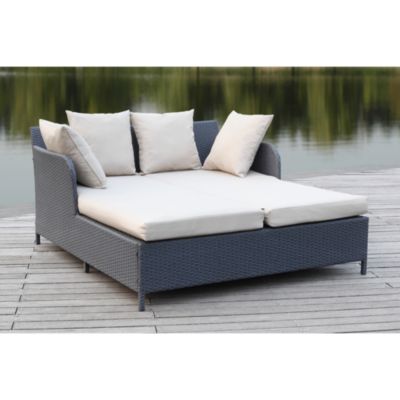 August Outdoor Daybed