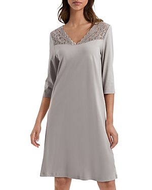 Hanro Moments Lace Trim Three-quarter Sleeve Cotton Gown In Essential
