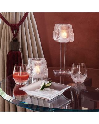 Masque de Femme Votive Stand