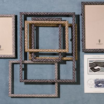 "Platinum White" Frame