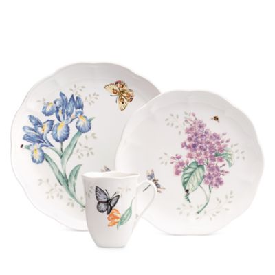 Butterfly Meadow 18 Piece Dinnerware Set, Service for 6