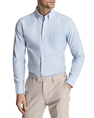 Shop Reiss Greenwich Slim Fit Oxford Shirt In Soft Blue