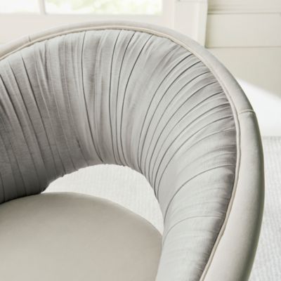 A Com-Pleat Turn Around Accent Chair