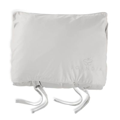 Down Travel Attach&eacute;