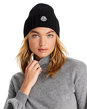 Moncler Black Wool Rib Knit Logo Beanie In Black