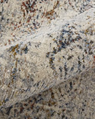 Kaia 39GLF Area Rug Collection